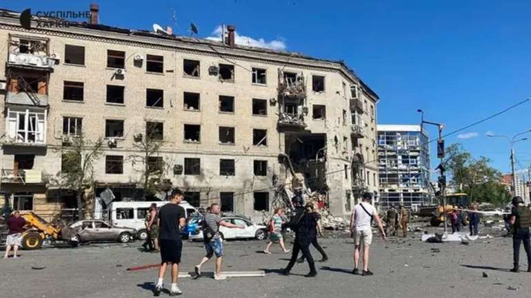 Окупанти влучили в житловий будинок у Харкові