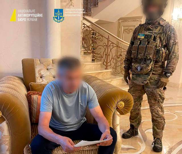 НАБУ і САП повідомили про підозру міському голові Мукачева Балозі_1