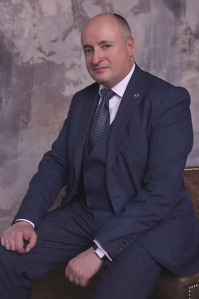 Люмпен оголосив полювання на відьом_1