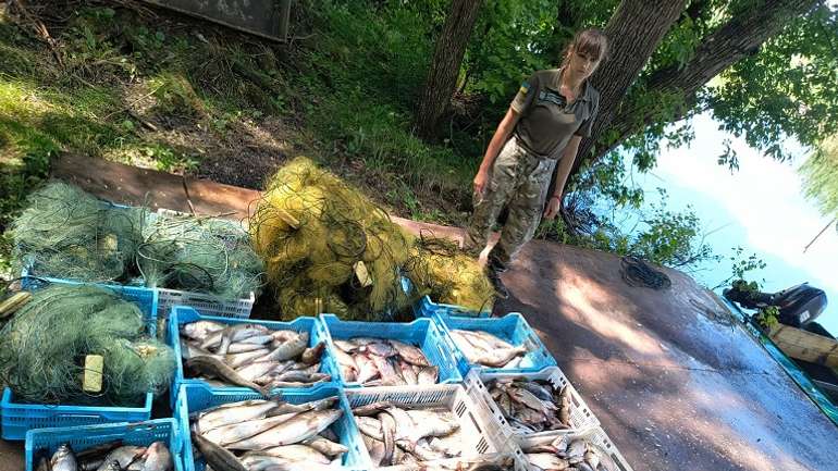 В одному із заповідників Полтавщині виявлено 2-кілометрові браконьєрські сітки