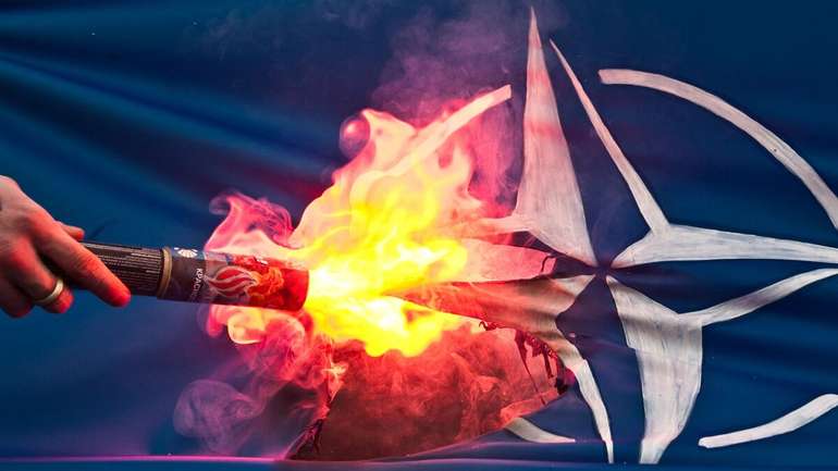 Російсько-українська війна змусила НАТО відставити у бік іншу велику загрозу
