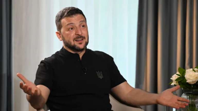 Зеленський заявив, що Конституція йому не Закон
