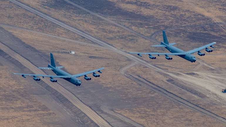 США розгорнули стратегічні бомбардувальники неподалік кордону України