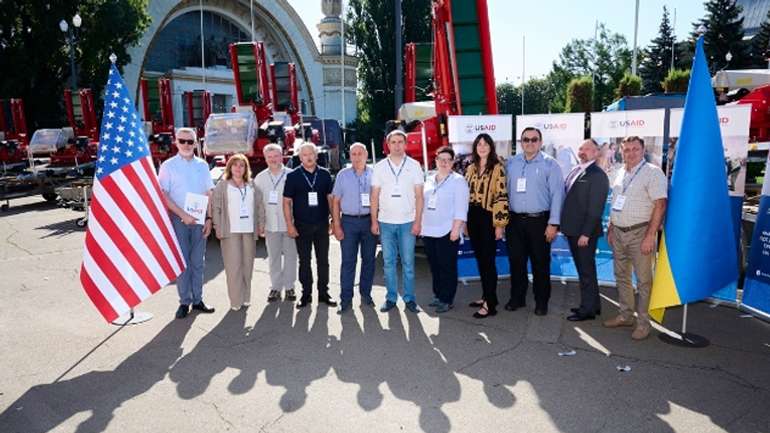 Влада Миргорода піариться коштом американських платників податків