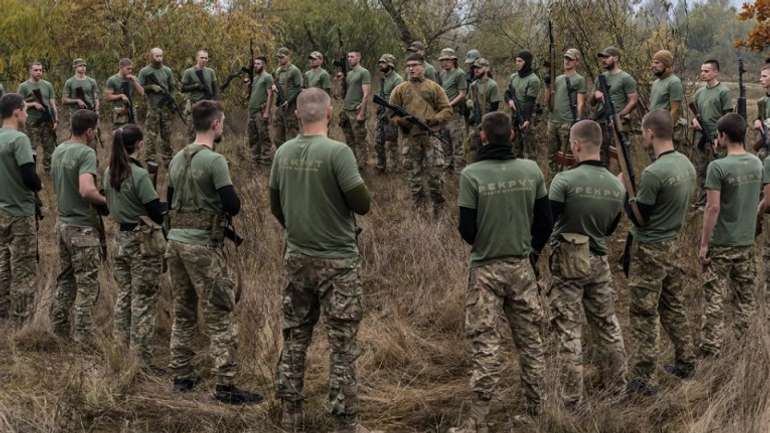 В Україні мобілізували десятки тисяч чоловіків, та чи готові вони воювати?