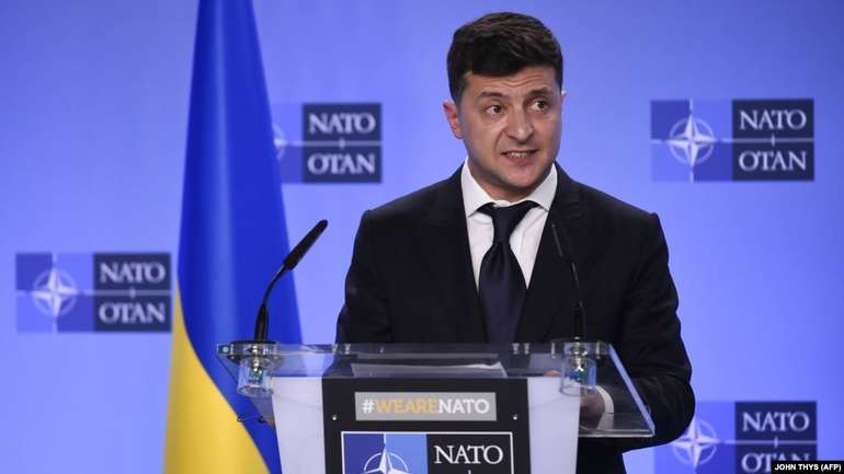 Агенція S&P опустила рейтинг України до переддефолтного