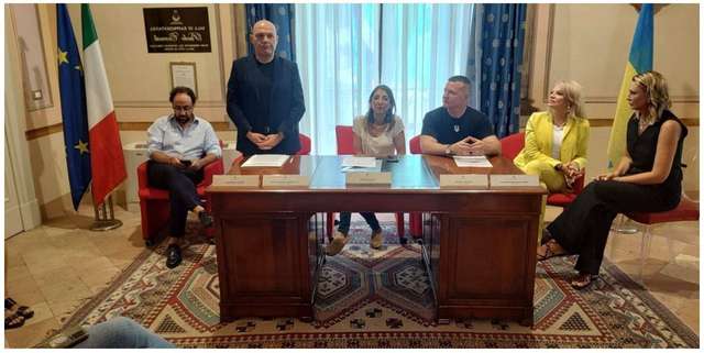 Запорізький корупціонер Куртєв випрошує валюту в італійців_1