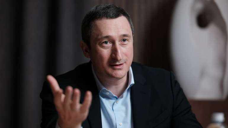 Чернишов щось вживає
