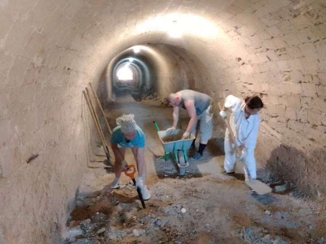 Окупанти продовжують грабувати українську спадщину Криму_1
