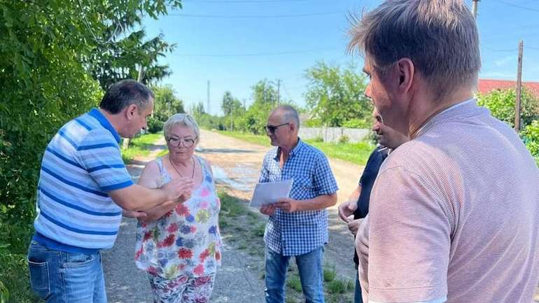 Влада Диканьки порушує право людини на працю, а громада платить