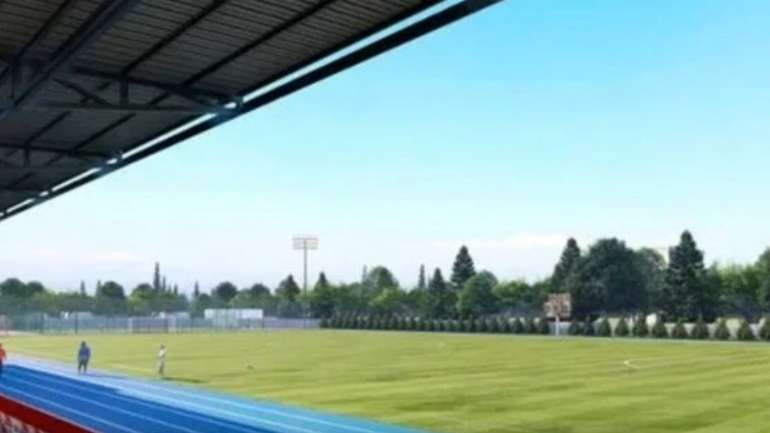 Як влада виправдовує будівництво стадіонів під час війни