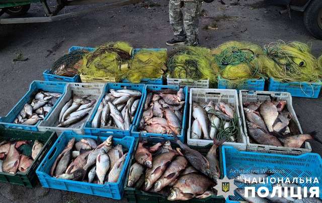Із Дніпрових вод поблизу Градизька витягли кілометрові браконьєрські сітки_1
