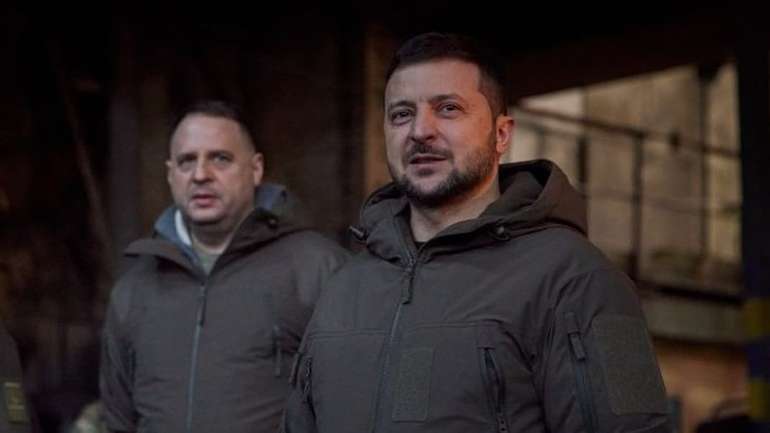 ЗеленськийЄрмак здав Новогродівку путіну