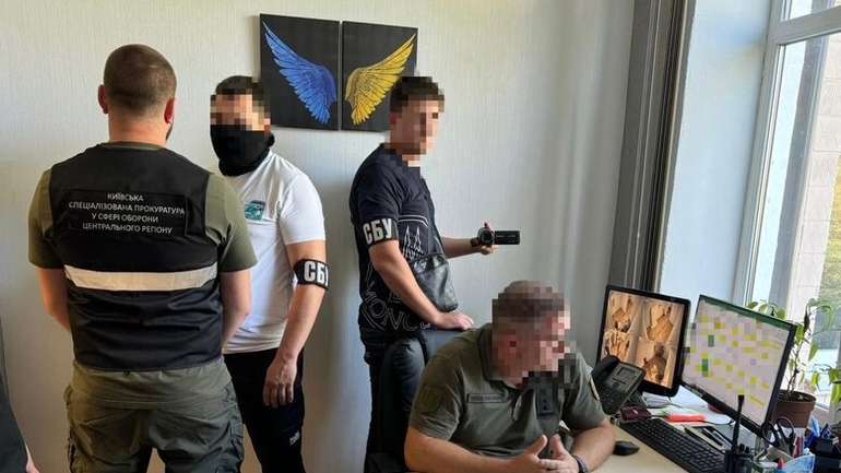 На хабарі 100 тис. грн викрито заступника начальника Бучанського ТЦК та СП