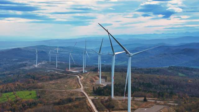 Газпром продовжує фінансову експансію в Україну_1