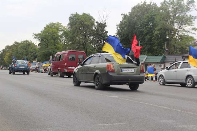 Захисника України Максима Горбатка повернули у Карлівку «на щиті»_5