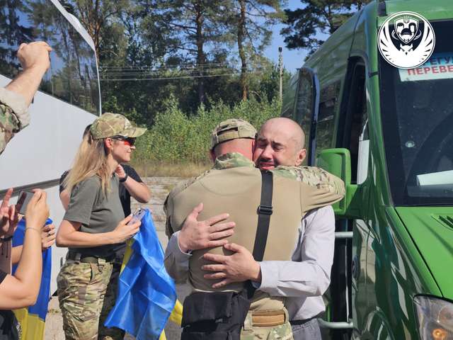 З російського полону звільнено 103 захисники України_11