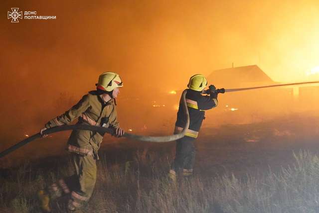 Гасіння займання у Новосанжарській громаді
