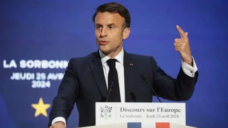 Французький парламент розгляне імпічмент Макрона