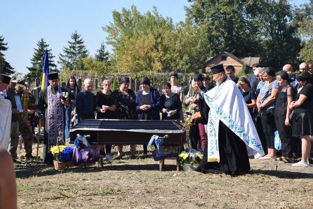 Новосанжарська громада зустріла свого земляка Валентина Рудя «на щиті»_7