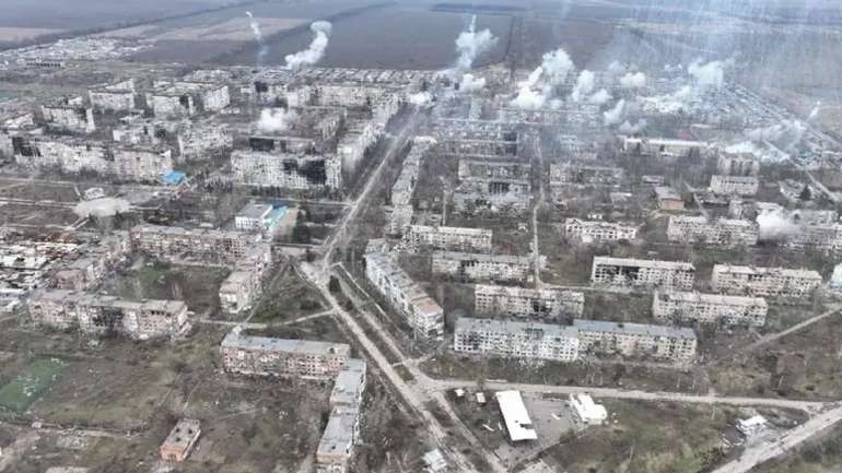 Вугледар — черговий подарунок окупантів до дня народження бункерного діда