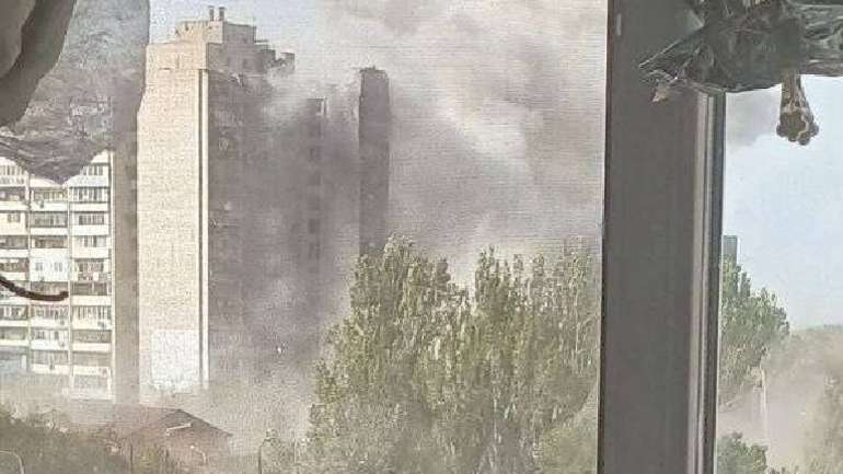 Запорізький житловий район Космос росіяни атакували КАБами
