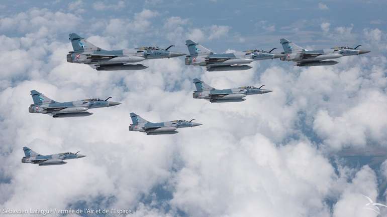 Франція передасть Україні винищувачі Mirage 2000 у першій половині 2025 року