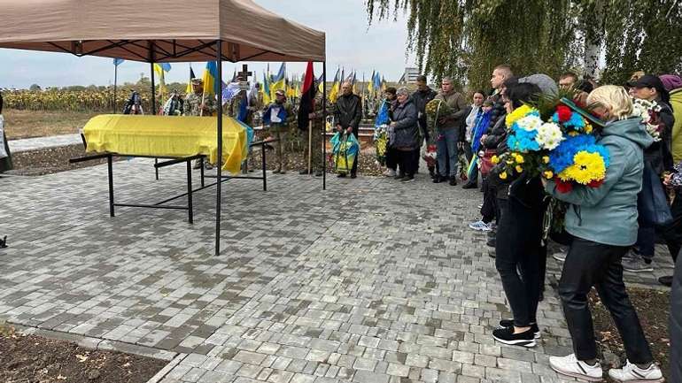 Оборонець Сергій Гуревич повернувся до рідного Миргорода «на щиті»
