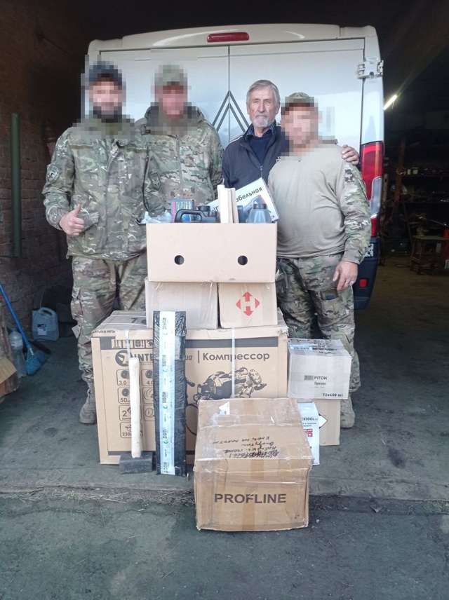 Волонтери Полтавщини передали гумвантаж десантникам на Курському напрямку_1