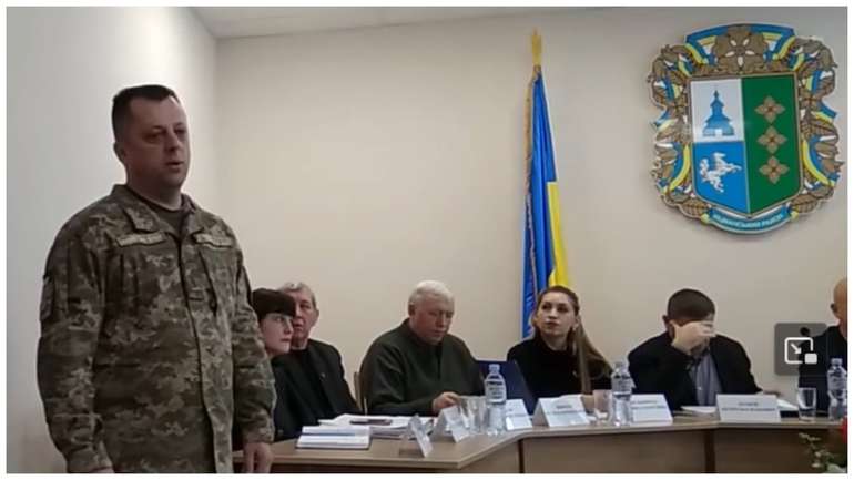 У мережі з’явився запис, на якому підполковник ТЦК ображає пораненого військового
