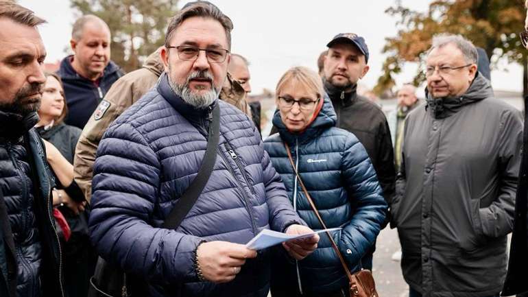 Парламентський десант у Полтаві вирішував долю імперських символів