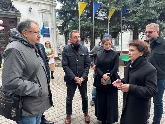 Високоосвічені тубільці пропонують деколонізувати Полтавщину_10