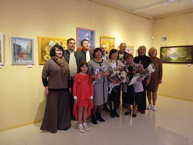 До Міжнародного дня художника у Чорнухах відкрилася виставка живопису_1