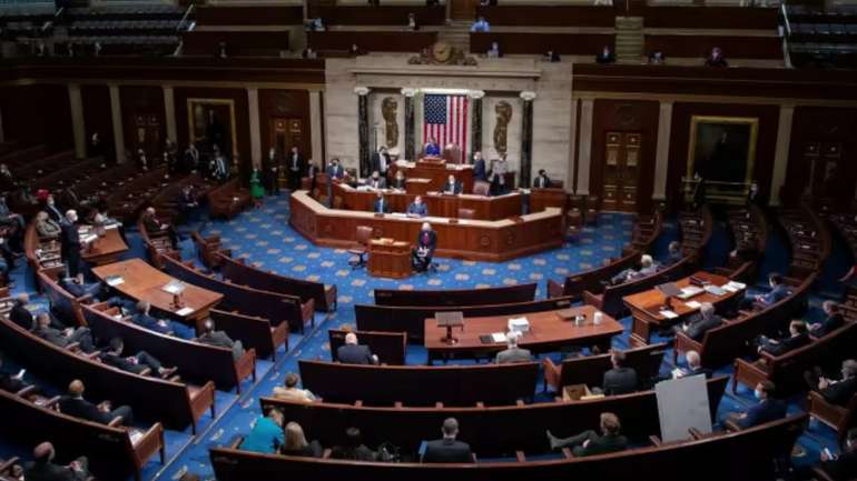 У Конгресі США закликали Байдена дати дозвіл Польщі на збиття ракет над Україною