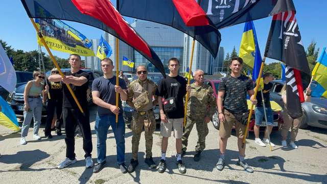 Обвинувачений у корупції Микола Різник вважає ветеранів ЗСУ «ряженими» і «тітушками»_3
