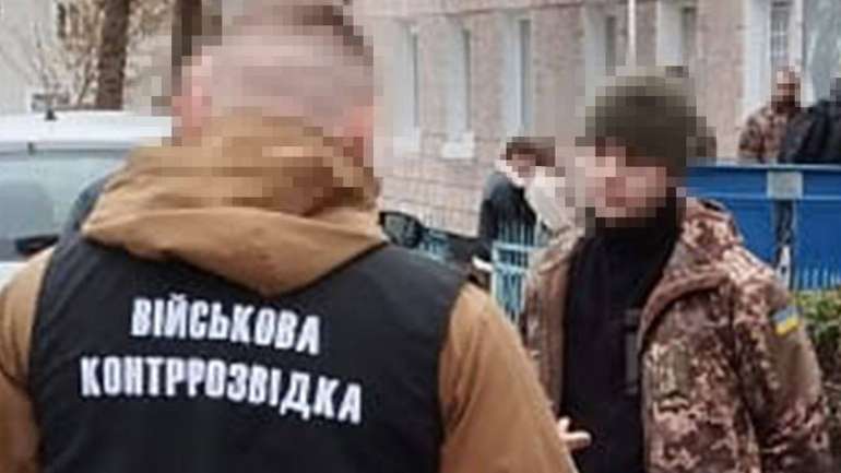 СБУ затримала «крота» російського ГРУ у лавах ТЦК на Волині