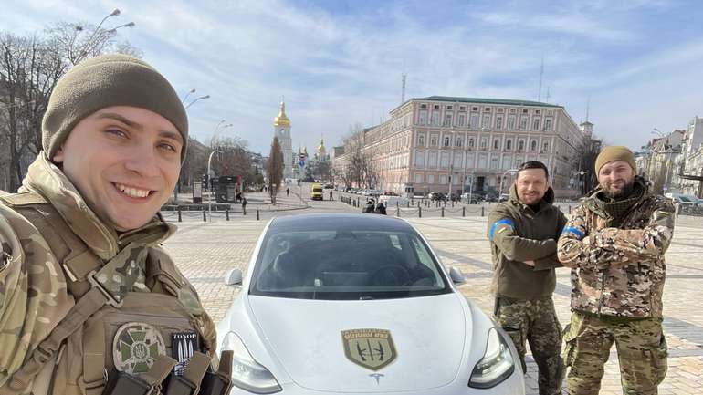 Спроба направити Стерненку повістку – це провокація Сирського проти найкращого агента СБУ