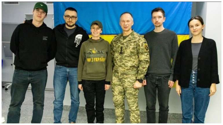Сирський провів зустріч з агентом ДЗНД