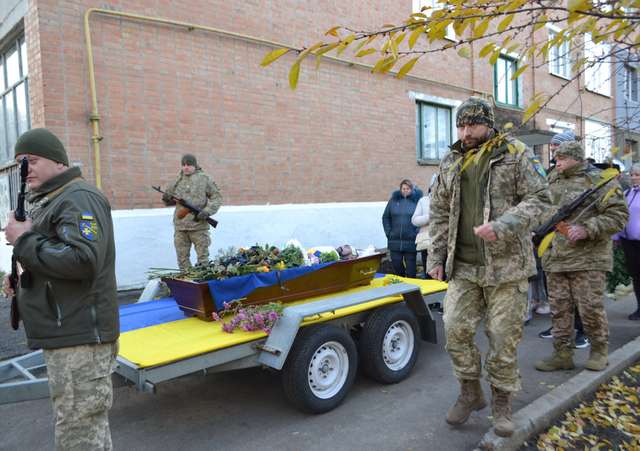 Білицька громада зустріла захисника України Леоніда Агафонова «на щиті»_9