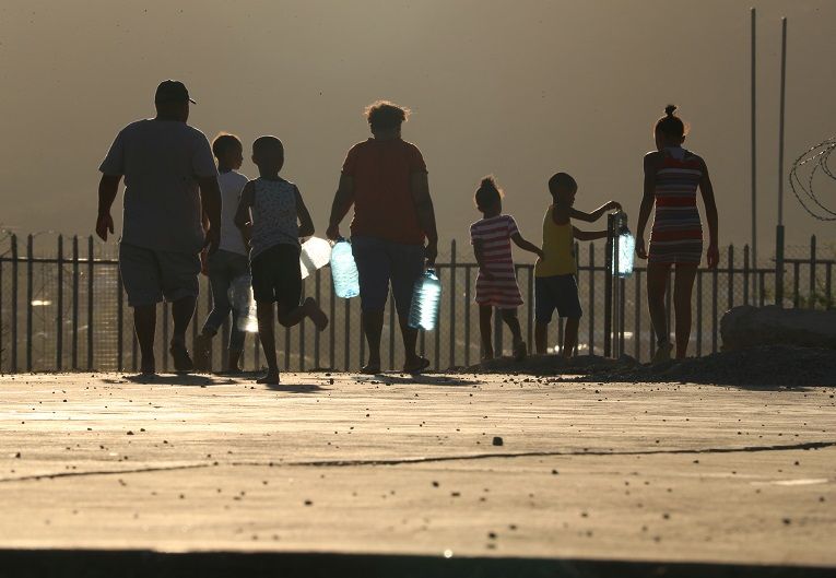 Понад 1 мільярд людей залишать свої домівки у пошуках води та їжі — ВООЗ