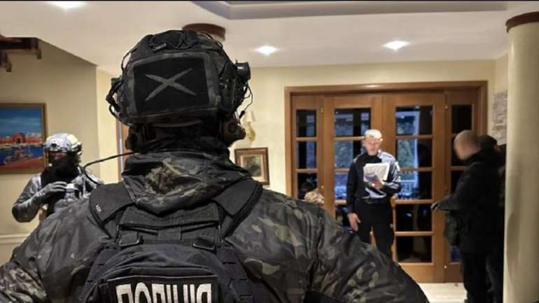 Екснардепи Баликін, Франчук та їхні спільники заробили 10 мільйонів доларів на формі для ЗСУ