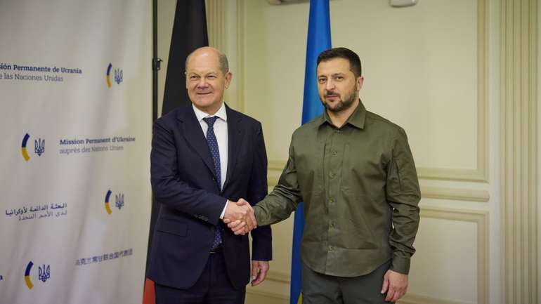 Шольц, після розмови із Зеленським, вирішив переслідувати українських біженців