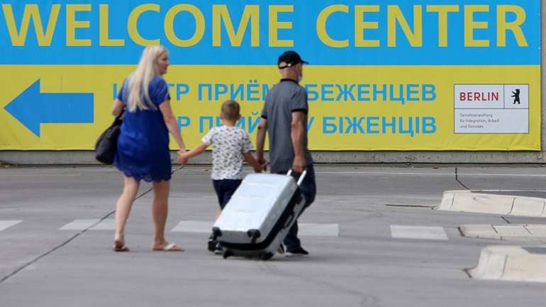 Скорочення населення та Міністерство повернення українців