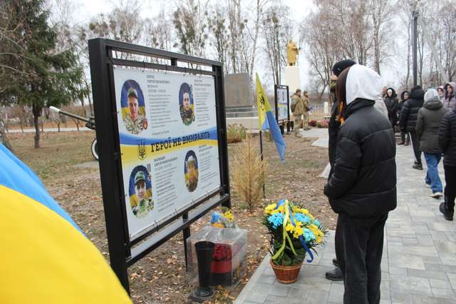 У Мачухах відкрили Алею Слави Героїв_13