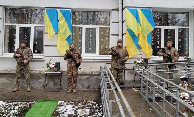 Миргород вшанував полеглих земляків-Героїв_1