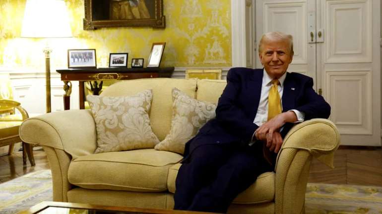 Дональд Трамп планує на перших етапах депортувати зі США мільйон мігрантів — Bloomberg