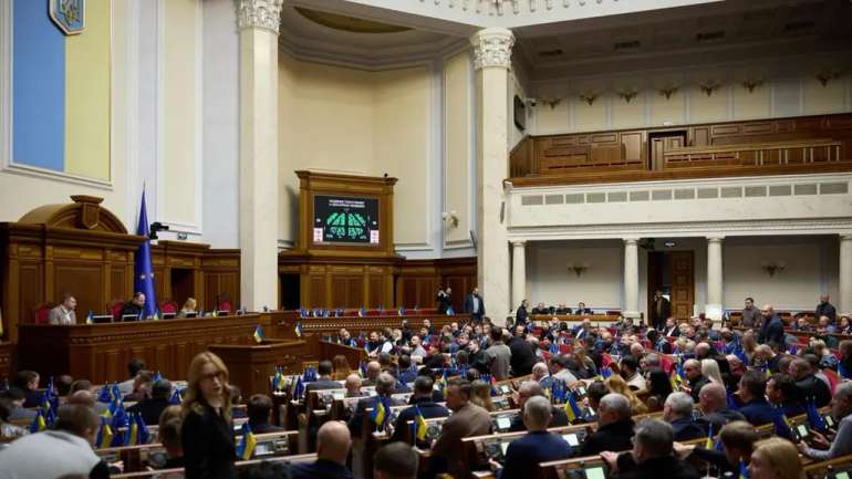 Верховна Рада відкликала Юрія Бойка з комітету з прав людини