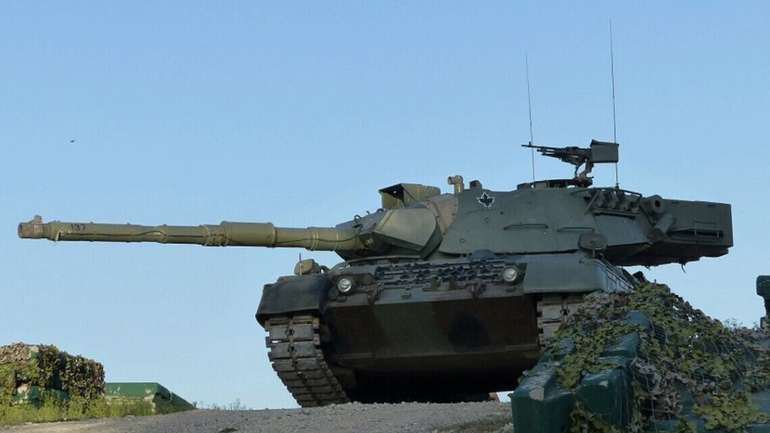 Дві системи Patriot, 15 танків Leopard, 30 бронеавтомобілів MRAP