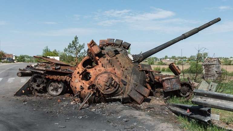 Дорогý бронетехніку Москва проміняла на дешеве «гарматне м'ясо»