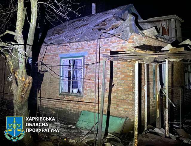 Окупанти влучили дроном у приватне обійстя на межі Харківщини та Січеславщини_1